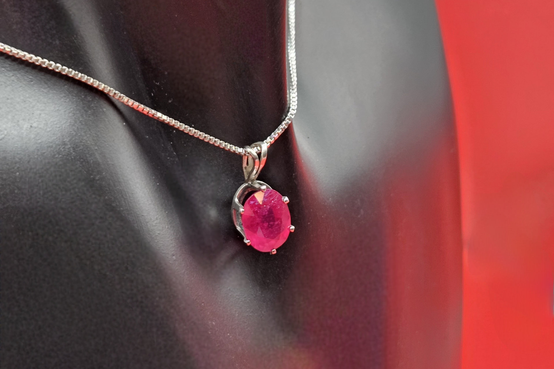 Mahaleo Ruby Pendant/Necklace