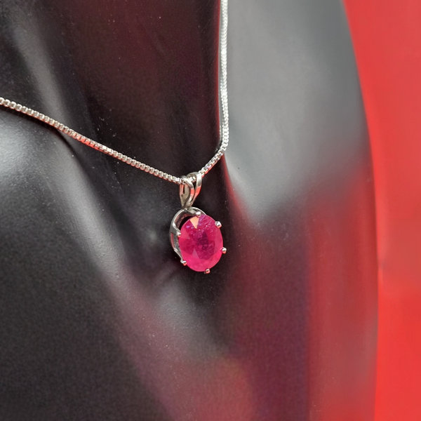 Mahaleo Ruby Pendant/Necklace