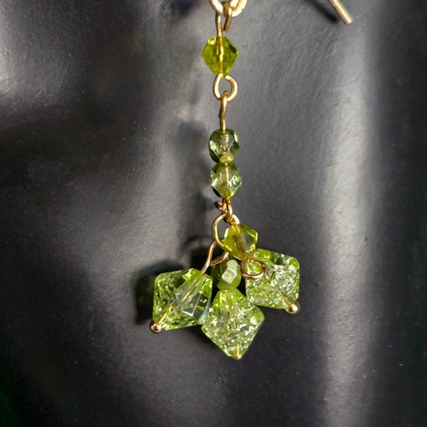 Green Cracked Glass and Crystal  Earring